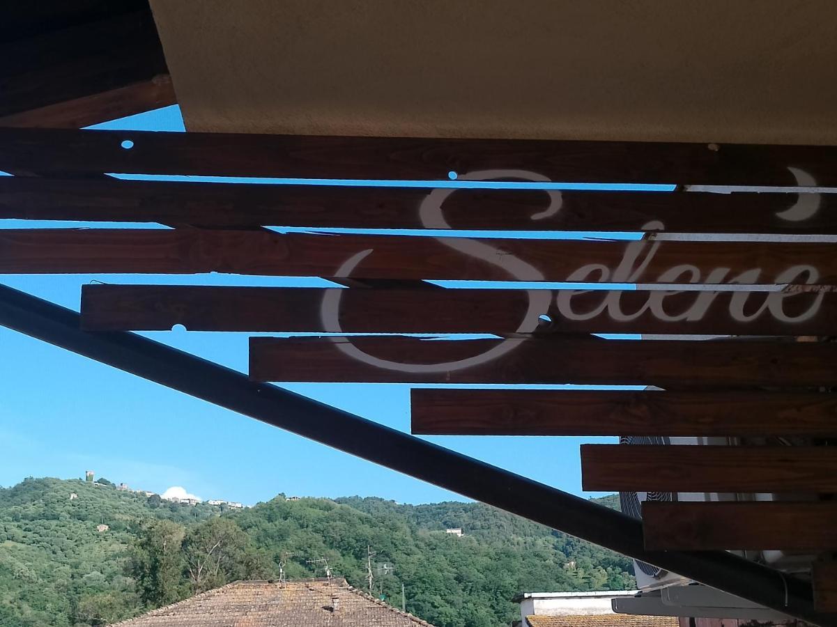B&B Selene 卡斯泰诺福奇伦托 外观 照片